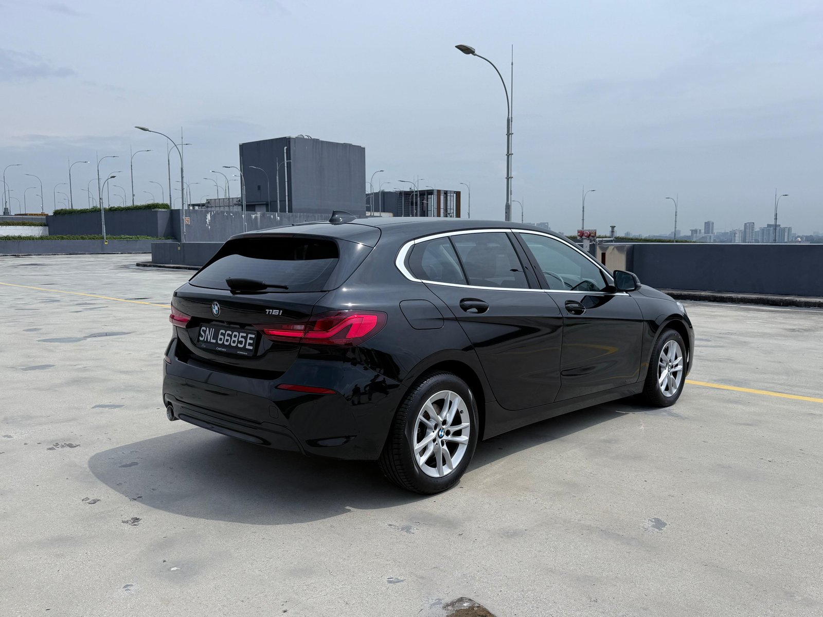 BMW 116i photo 2